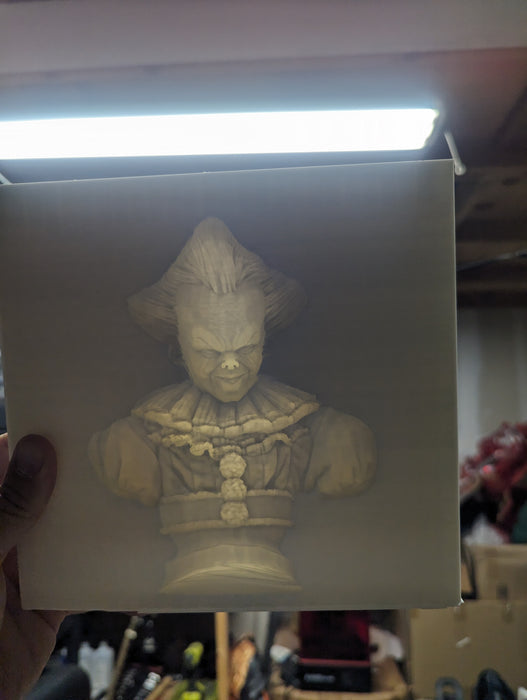 Pennywise Illusion Bust